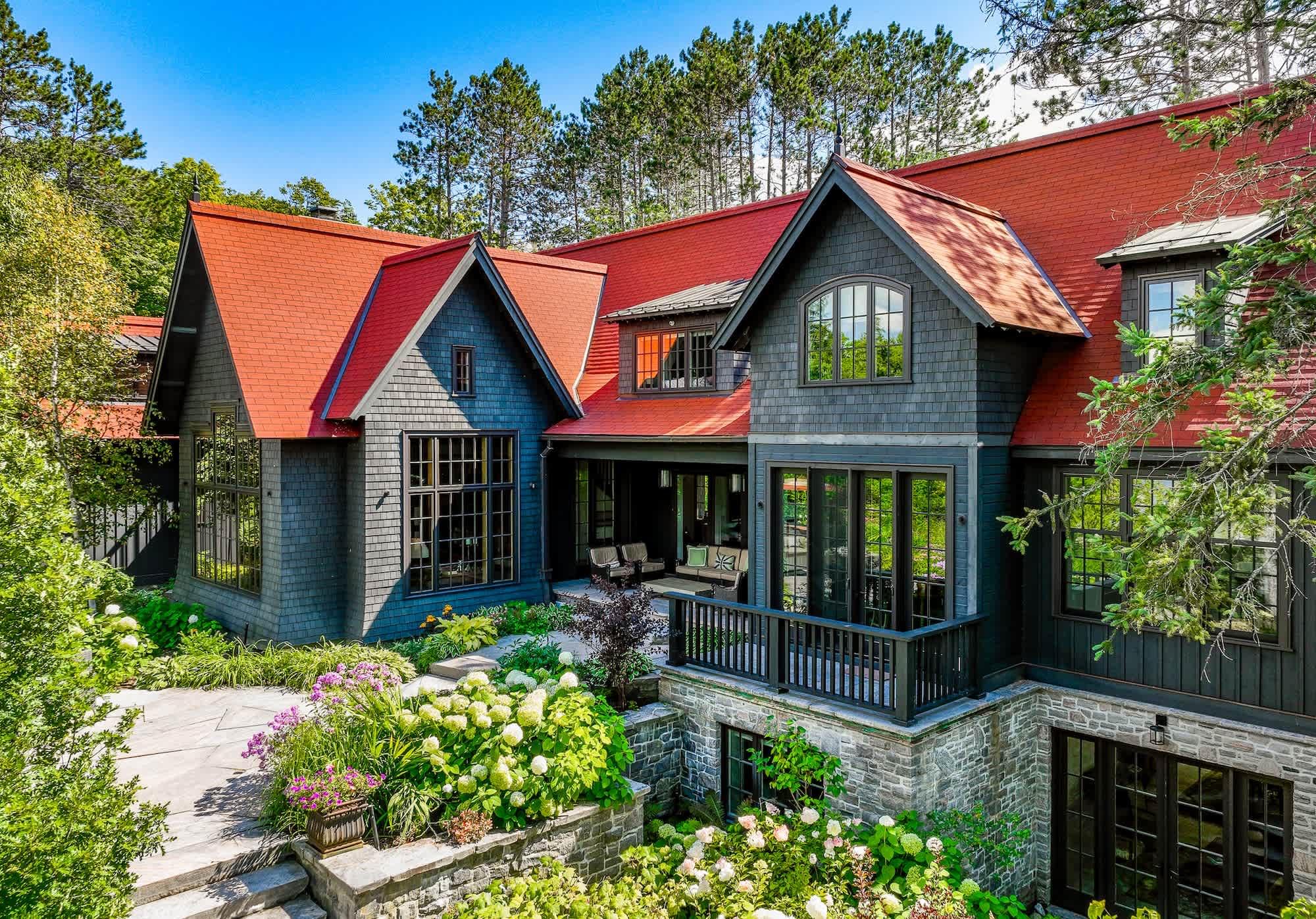The Red House